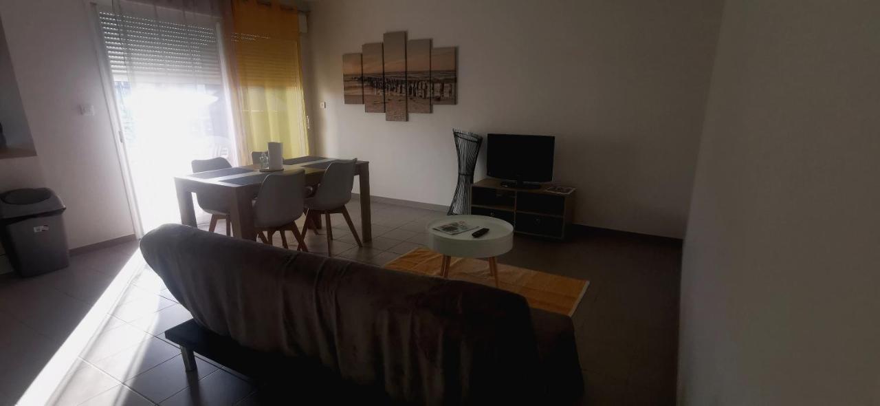Appartement T2 Accessible Pmr Avec Terrasse Et Garage Onet-le-Chateau Exterior foto